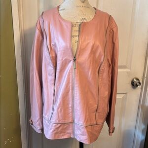 Chic Women's Pink Leather Jacket